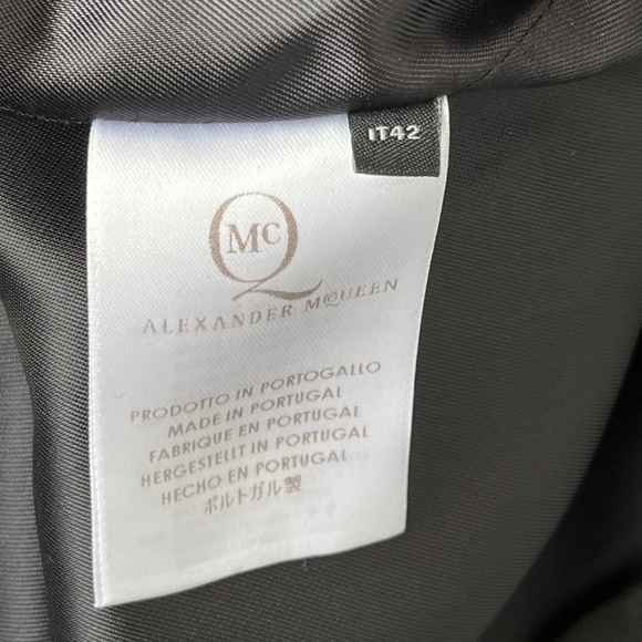 Alexander McQueen (42 IT) asymmetrical, wool long jacket, black, zippers, EUC. - Picture 11 of 16